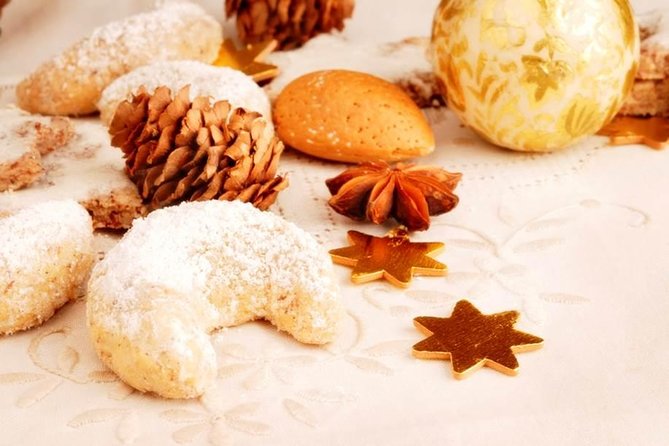 Salzburg Christmas Cookies and Apple Strudel Cooking Lesson - How the 90-Minute Class Works