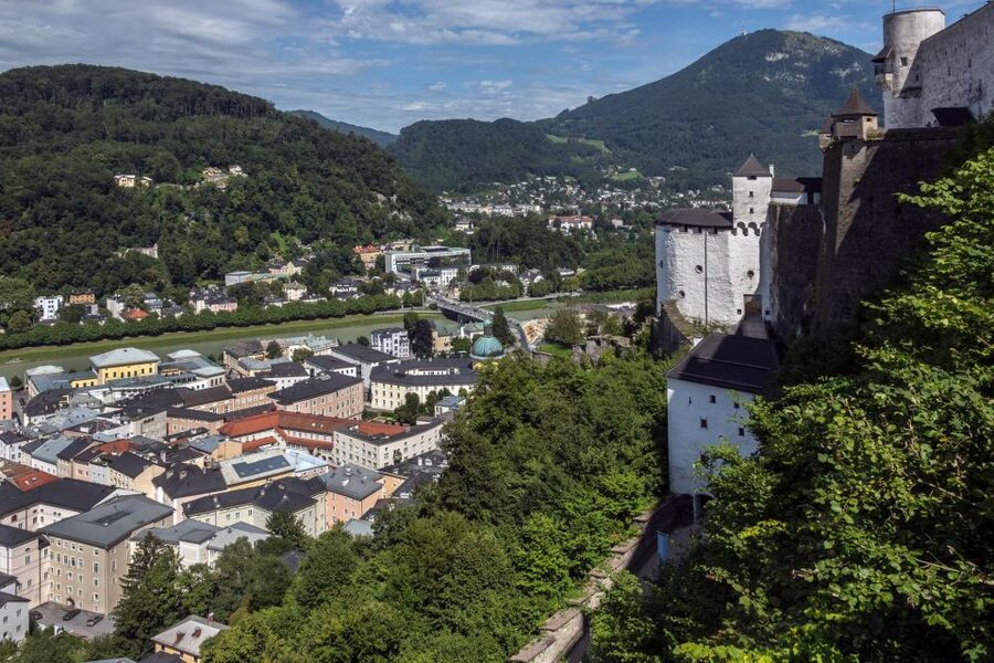 Salzburg: Express Walk with a Local in 60 minutes - Is $116 per person a fair price?