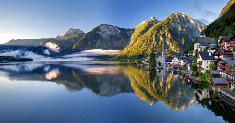 Salzburg: Hallstatt and Sound of Music Tour - Why this makes sense from Salzburg
