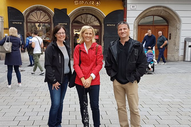 Salzburg Introduction Walking Tour - Alter Markt: Small scale, many layers