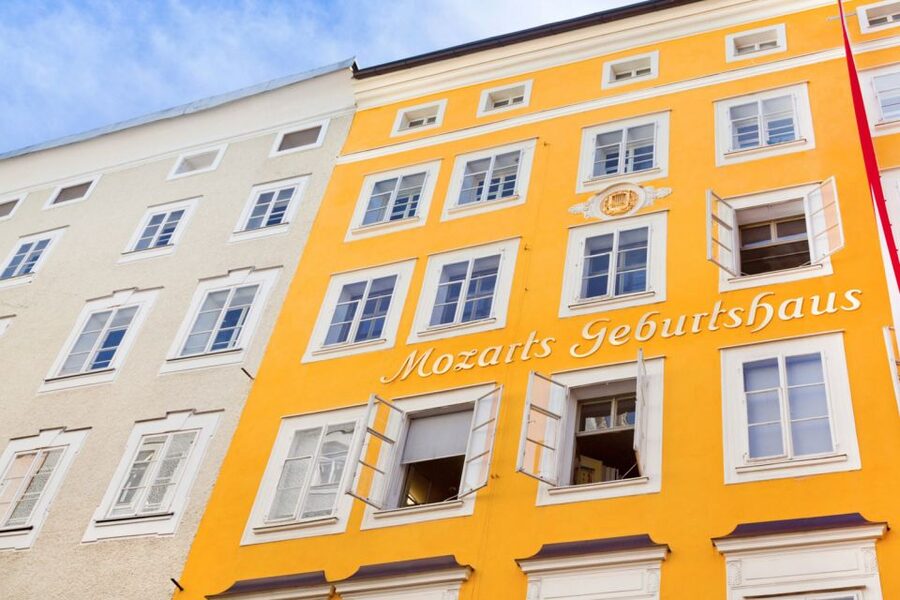 Salzburg: Life of Mozart Private Guided Walking Tour - Is $260 per person a fair price?