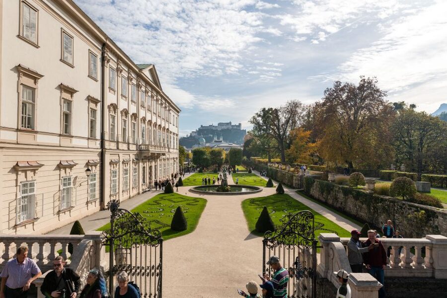 Salzburg: Original Sound of Music Tour - Schloss Leopoldskron and the von Trapp home