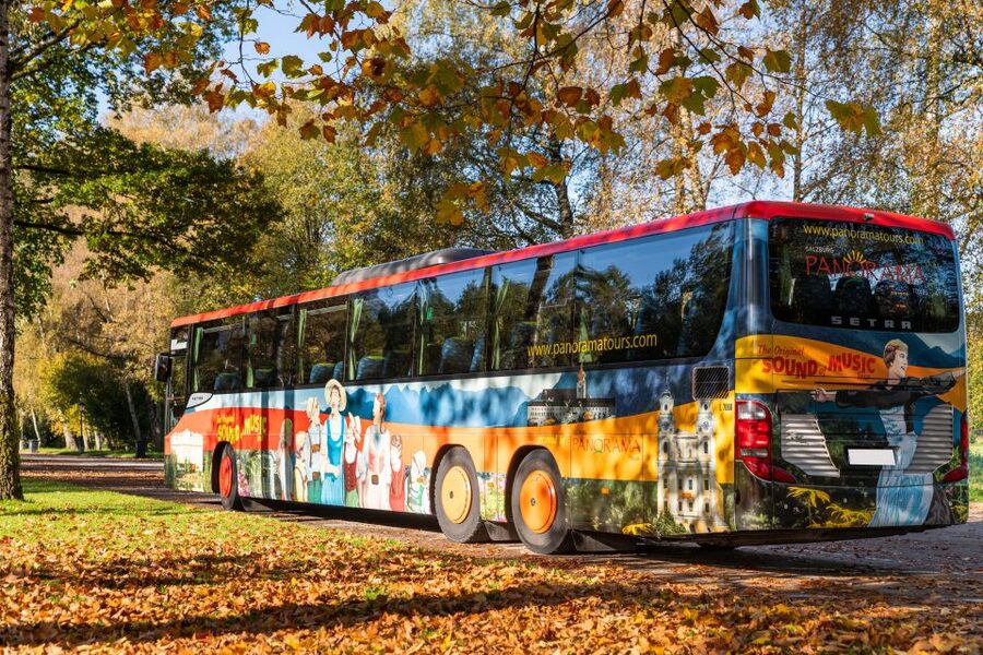 Salzburg: Original Sound of Music Tour - Mondsee Cathedral and your free hour