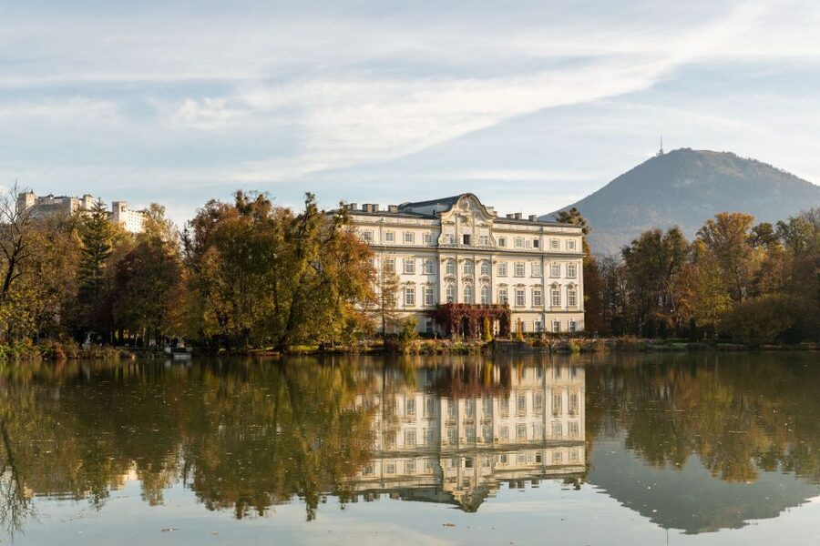 Salzburg: Original Sound of Music Tour - Meeting at Mirabellplatz