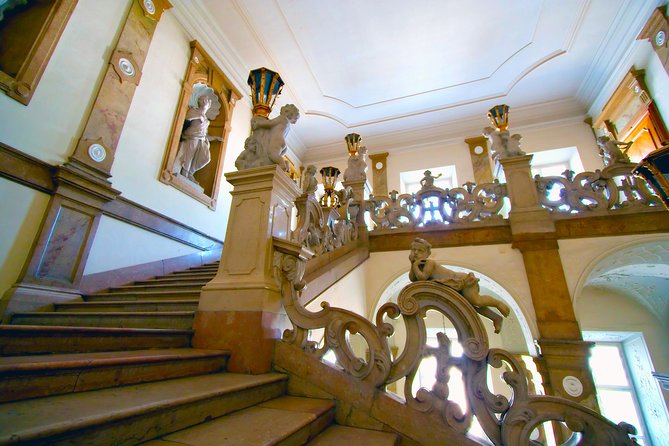 Salzburg: Palace Concert at the Marble Hall of Mirabell Palace - Who will enjoy this most?