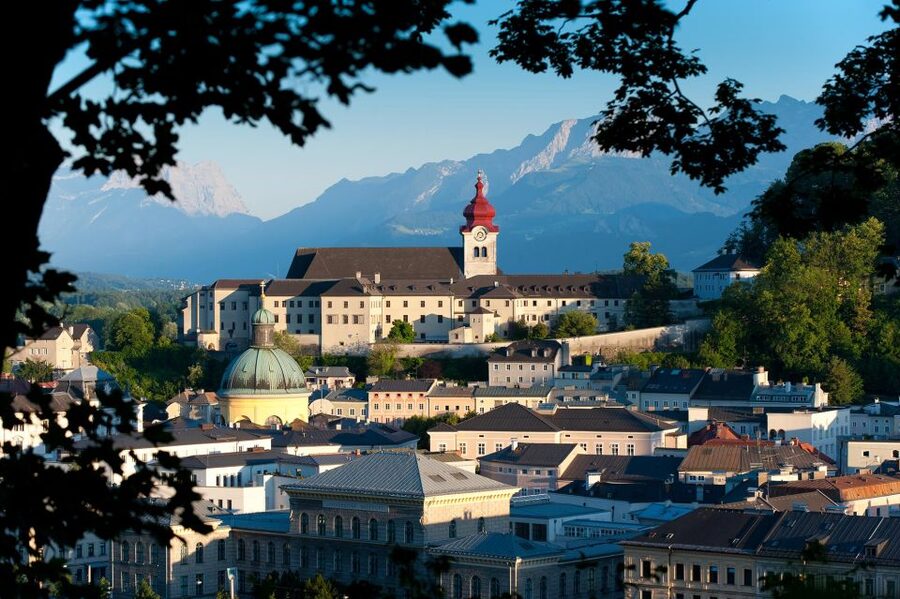 Salzburg: Sound of Music Private Half-Day Tour - Leopoldskron Palace and the movie’s grand setting