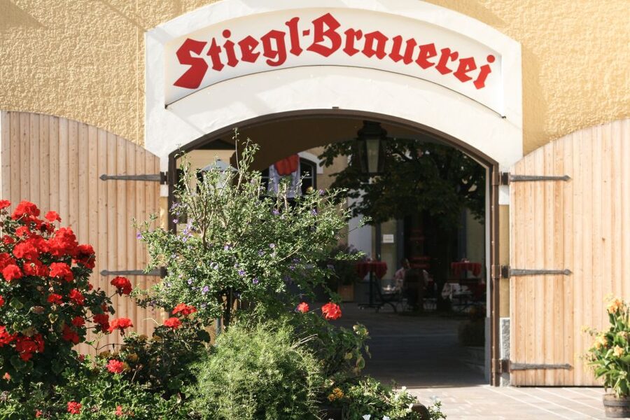 Salzburg: Stiegl Brewery Tour with Beer Tasting - Start inside the Stiegl Museum