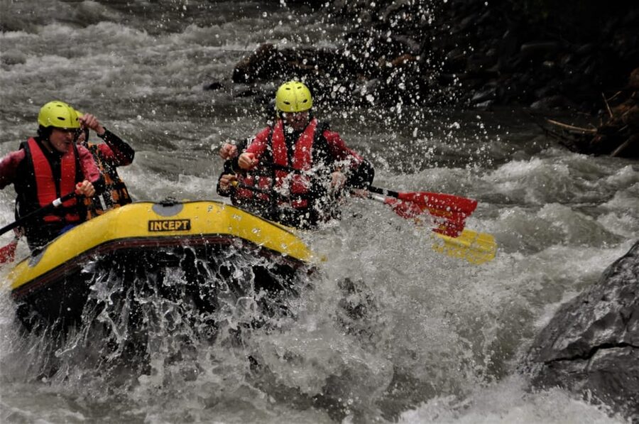 Salzburg: White Water Rafting on the Salzach River - The Labyrinth demands teamwork