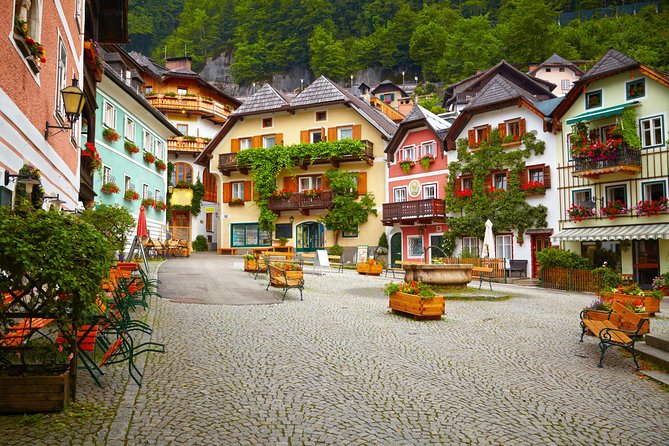 Salzkammergut and Hallstatt Private Full-Day Tour from Salzburg - 5 Fingers and the Dachstein heights
