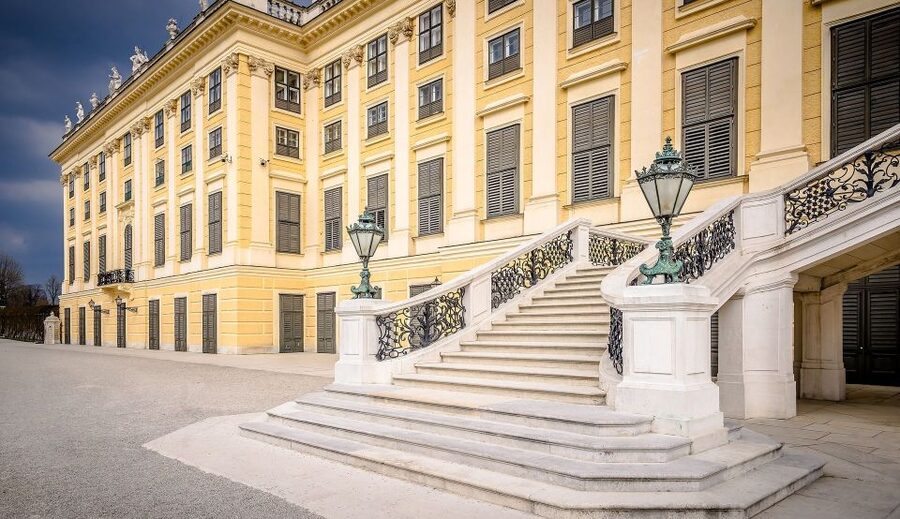 Schönbrunn Palace & Gardens Tour - Meeting point, pickup, and group choices