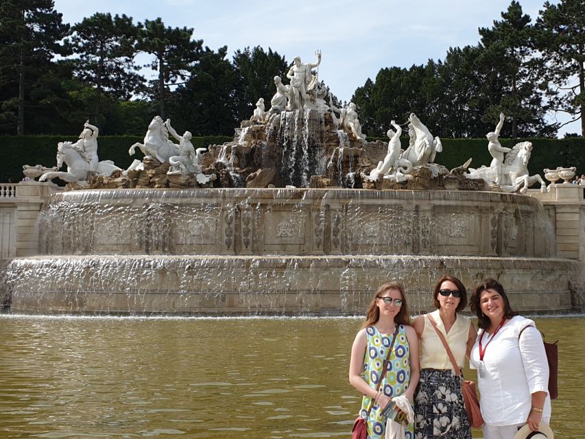 Schönbrunn Palace & Gardens Tour - The 30-minute walk through Schönbrunn Gardens