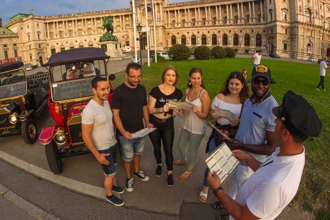 Sightseeing Tour With Oldtimer Cabrio Car (80 min) - Parliament, Rathaus, and the university boulevard