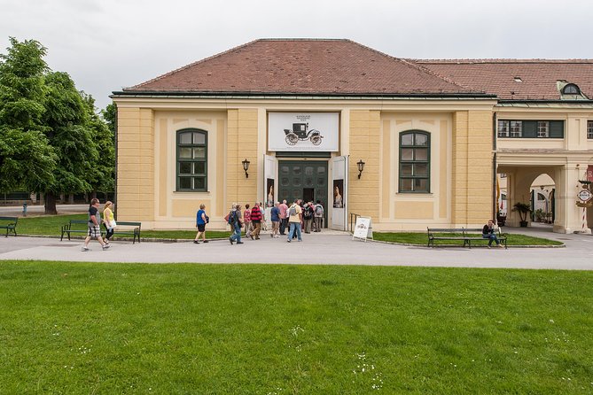 Skip the Line:Imperial Carriage Museum by Schönbrunn Kaiserliche Wagenburg Wien - Entering the Imperial Carriage Museum near Schönbrunn
