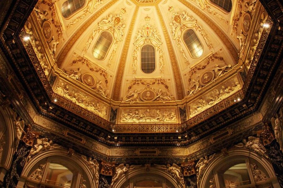 Skip-the-line Private Tour Kunsthistorisches Museum Vienna - Four and five hours: adding the Imperial Treasury