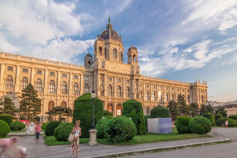 Skip-the-line Private Tour Kunsthistorisches Museum Vienna - What the $286 price means