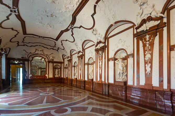 Skip-the-line Upper Belvedere Tickets and Guided Tour Vienna - A half-hour walk through the Belvedere gardens