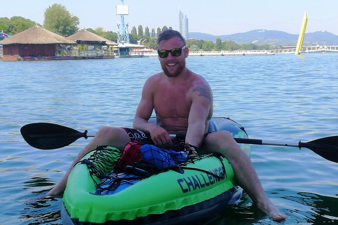 Small-Group Guided Kayak Tour of Vienna - The small-group format and guide quality