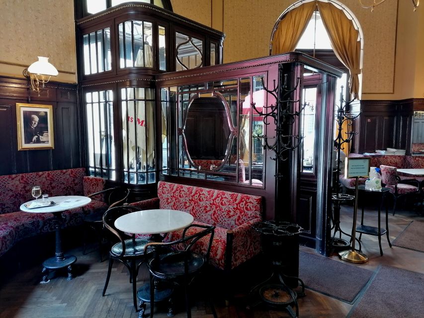 Sweet Vienna Tour: Home of Cakes and Cafe Culture - Coffeehouse etiquette without the awkwardness