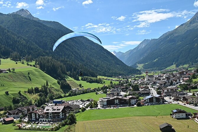 Tandem paragliding in the Stubai Valley near Innsbruck - Safety, nerves, and age range