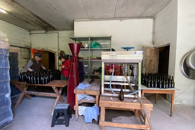 Taste and Tour Small Organic Wineries with a Winemaker - Kapitel Zwei and the abandoned vineyard revived