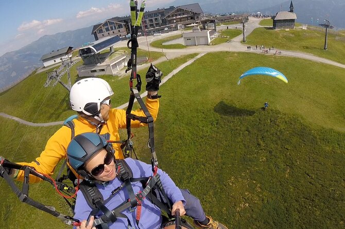 The Best Paragliding Tandem Flights in Zell am See Kaprun - Starting at Talblick 1 in Piesendorf