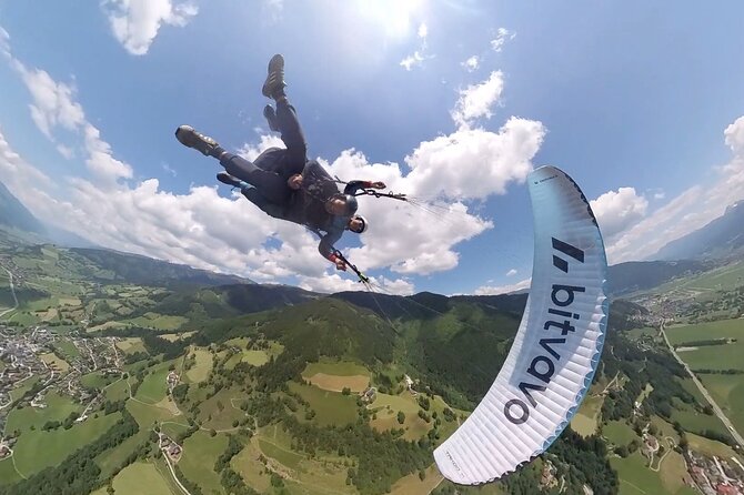 The Best Paragliding Tandem Flights in Zell am See Kaprun - What the paraglider feels like in the air