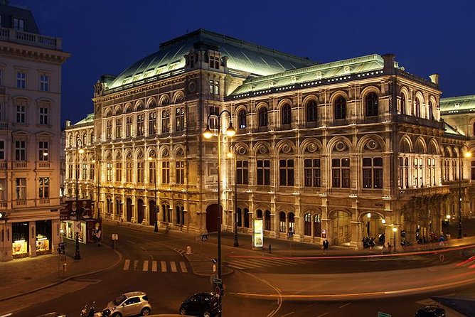 The Ringstrasse Project Walking Tour - Rathaus: Vienna’s civic face in 15 minutes