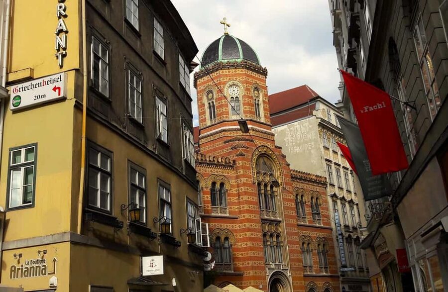 The unknown Vienna City- a guided walking tour in 3 hours - The Greek Quarter and Vienna’s winding old streets