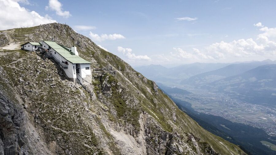 Top of Innsbruck: Roundtrip Cable Car Ticket - Who should book this experience?
