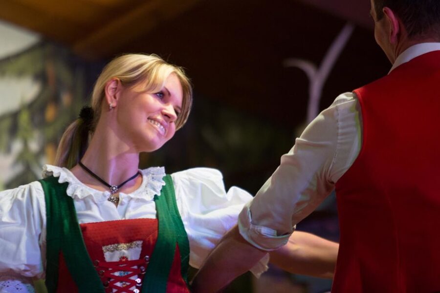 Tyrolean Evenings Family Gundolf in Innsbruck - Key points to know before booking