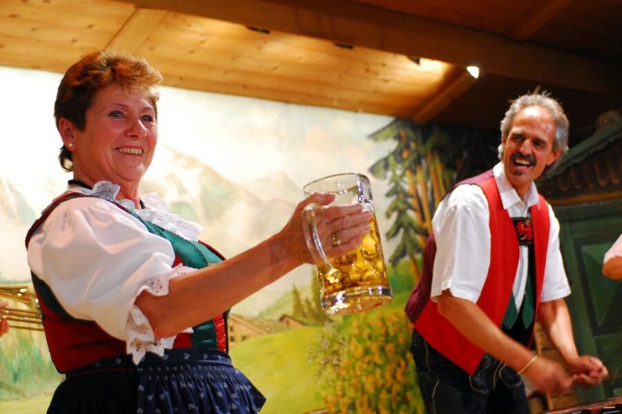 Tyrolean Evenings Family Gundolf in Innsbruck - Who will enjoy this most?