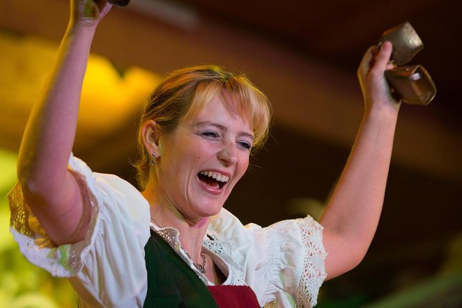 Tyrolean Folk Show Ticket in Innsbruck - Seating, comfort, and family appeal