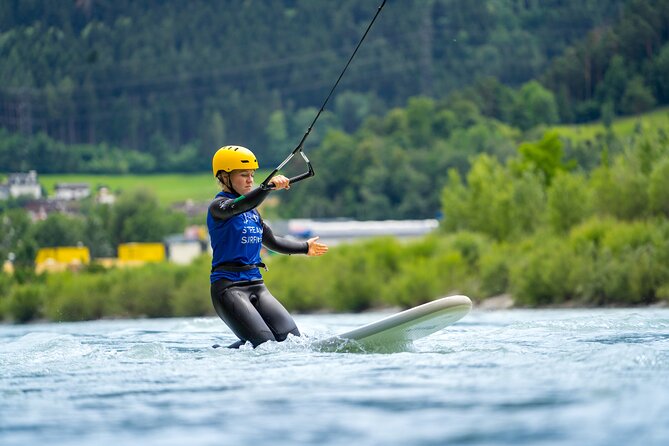 UP STREAM SURFING - The new way of surfing a river - What makes river surfing in Innsbruck different