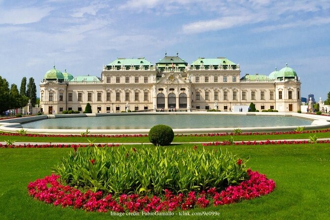 Vienna 2.5-hour Tour with Belvedere Palace & Gardens - Getting more from Klimt’s The Kiss