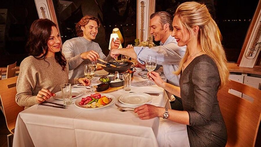 Vienna: 3,5-Hour Danube Cruise "Italian Night" - What kind of evening is this?