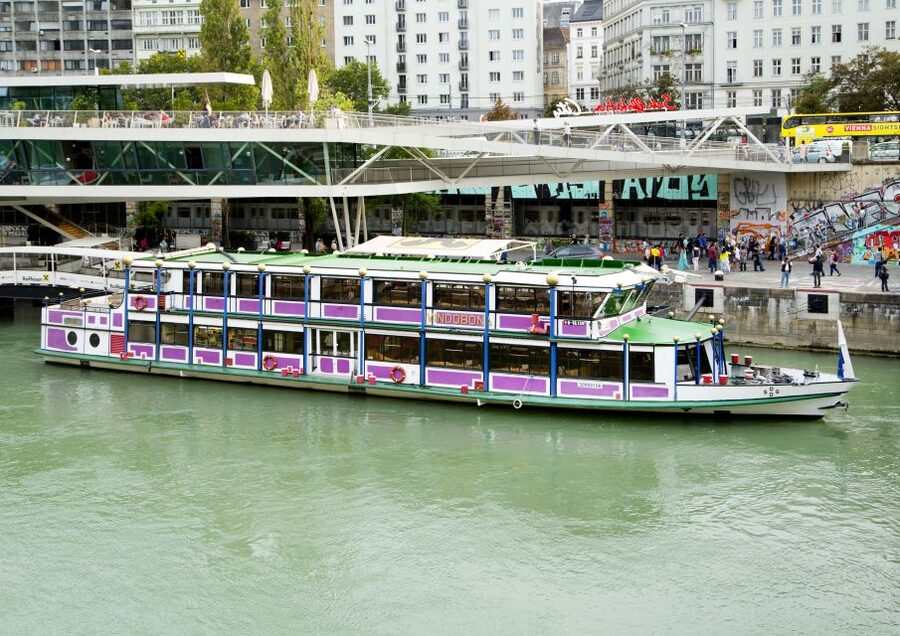 Vienna: 3.5-Hour Grand Danube River Cruise - Starting at Schwedenplatz beside the Urania
