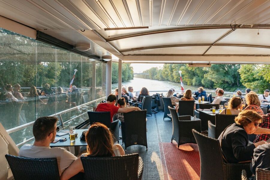 Vienna: 3-Course Evening Dinner Cruise - The Three-Course Menu, Course by Course