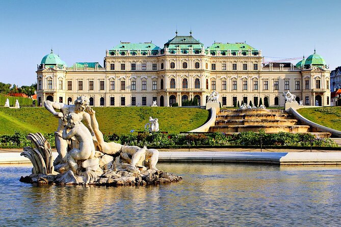 Vienna: 3-Hour Private Walking tour - St. Stephen’s Cathedral and the first look at Vienna