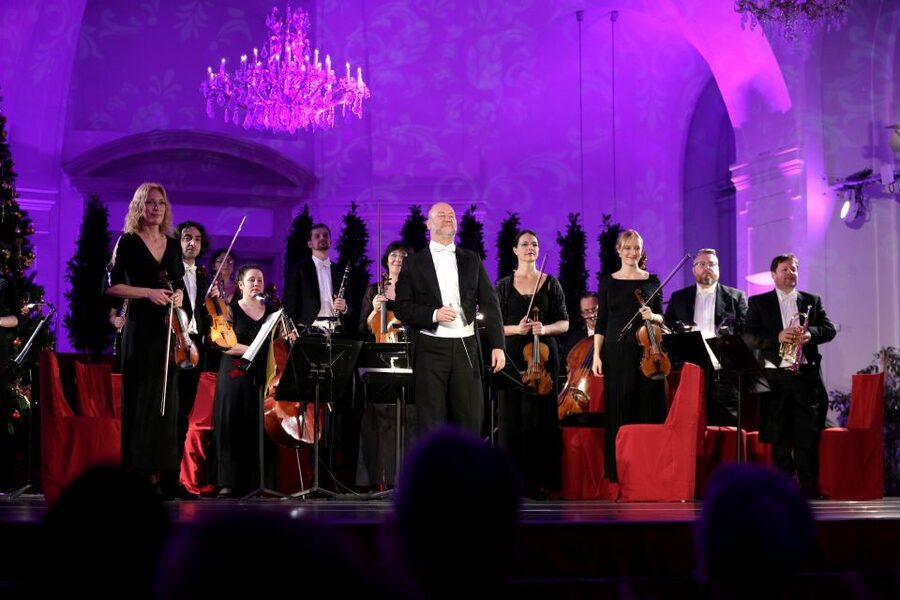 Vienna: After-Hours Schönbrunn Palace Entry & Concert Ticket - The 22-room audio tour after closing