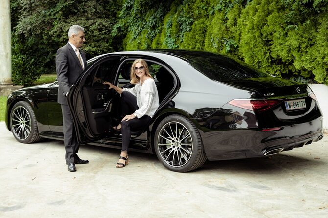 Vienna Airport Private Arrival Transfer - Booking timing and cancellation rules