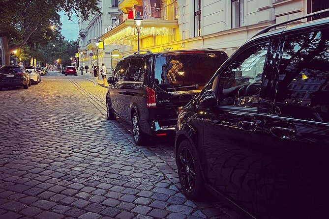 Vienna Airport Transfers From Vienna City With Private Driver - Why private service can be worth $67.46