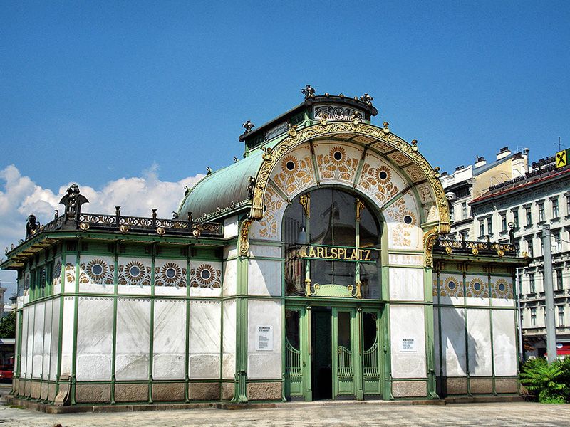 Vienna Art Nouveau Walking Tour - Reading the Stadtpark station and the redirected river