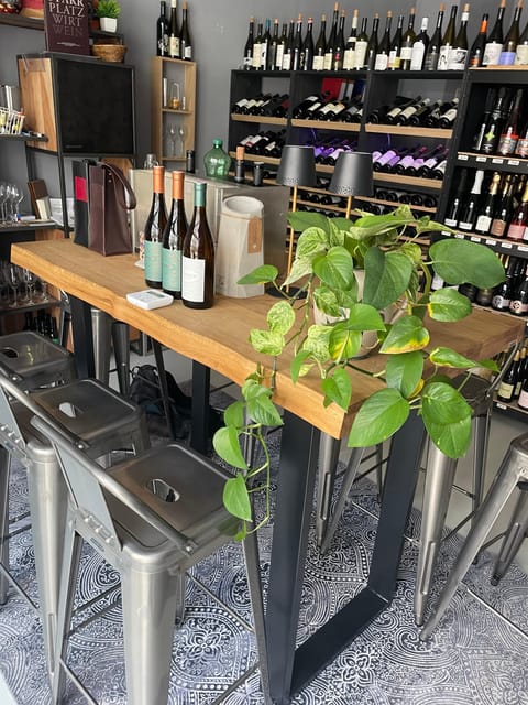 Vienna: Austrian Wine Tasting - Learning how to taste six wines