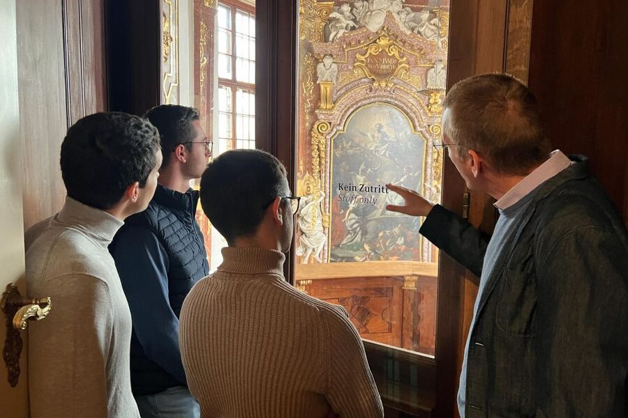 Vienna: Belvedere & The Best of Gustav Klimt Private Tour - Meeting Gustav Klimt and The Kiss