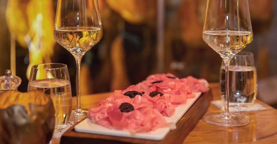Vienna: Best of Vienna Food Tour - Sandwiches and a small beer in central Vienna