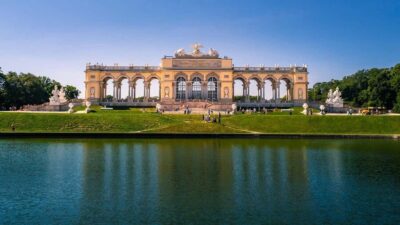 Best of Vienna in 2 Hours with a Local