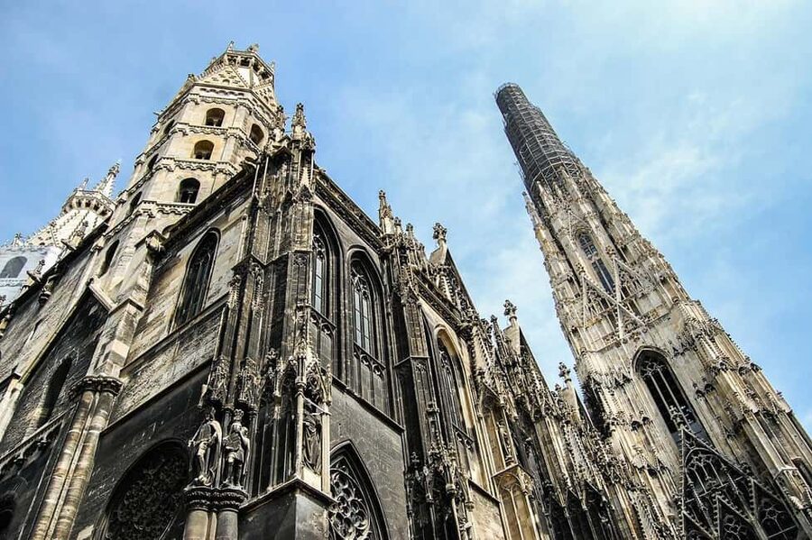 Vienna: Best of Vienna in 2 Hours with a Local - Driver, guide, and the quality of the commentary