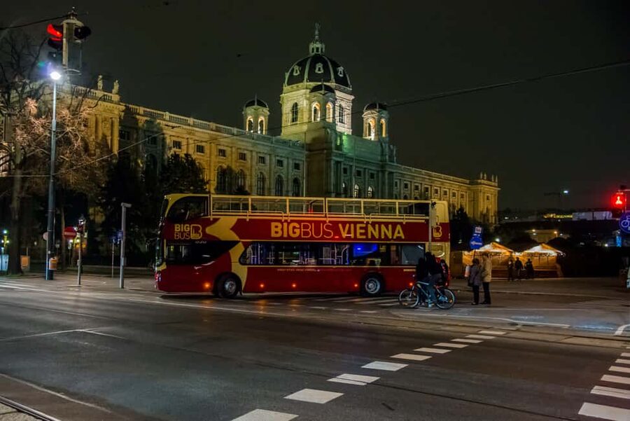 Vienna: Big Bus City Highlights Night Tour with Live Guide - Schönbrunn Palace from the road