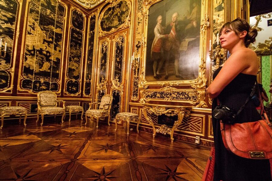 Vienna: Bus & Schönbrunn Palace Skip-the-Line Guided Tour - Returning to the Vienna State Opera