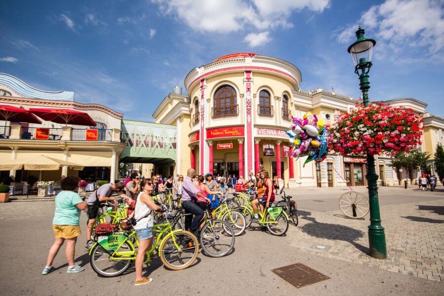 Vienna by Bike 3-Hour All-In-One City Bike Tour in English - Karlsplatz and Karlskirche